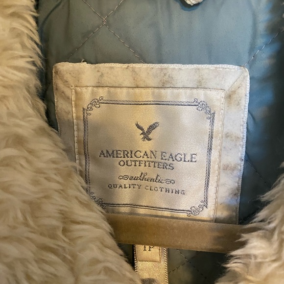 American Eagle Puffer Vest with Fur - Picture 2 of 8